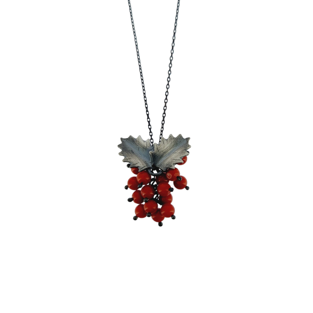 Holly Necklace
