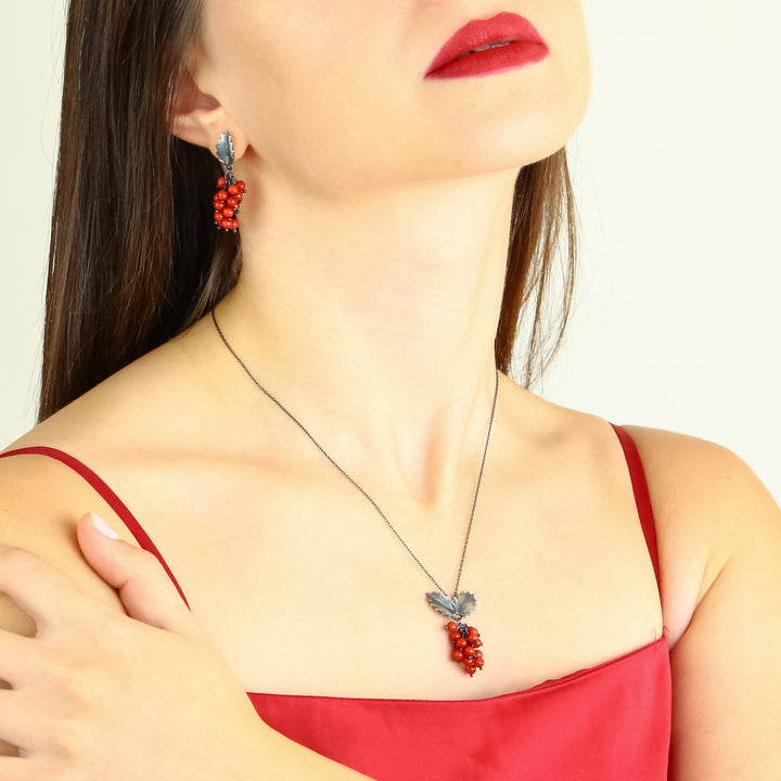 Holly Necklace