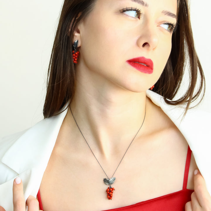 Holly Necklace