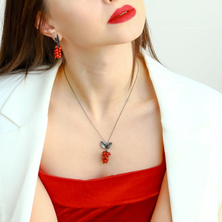 Holly Necklace