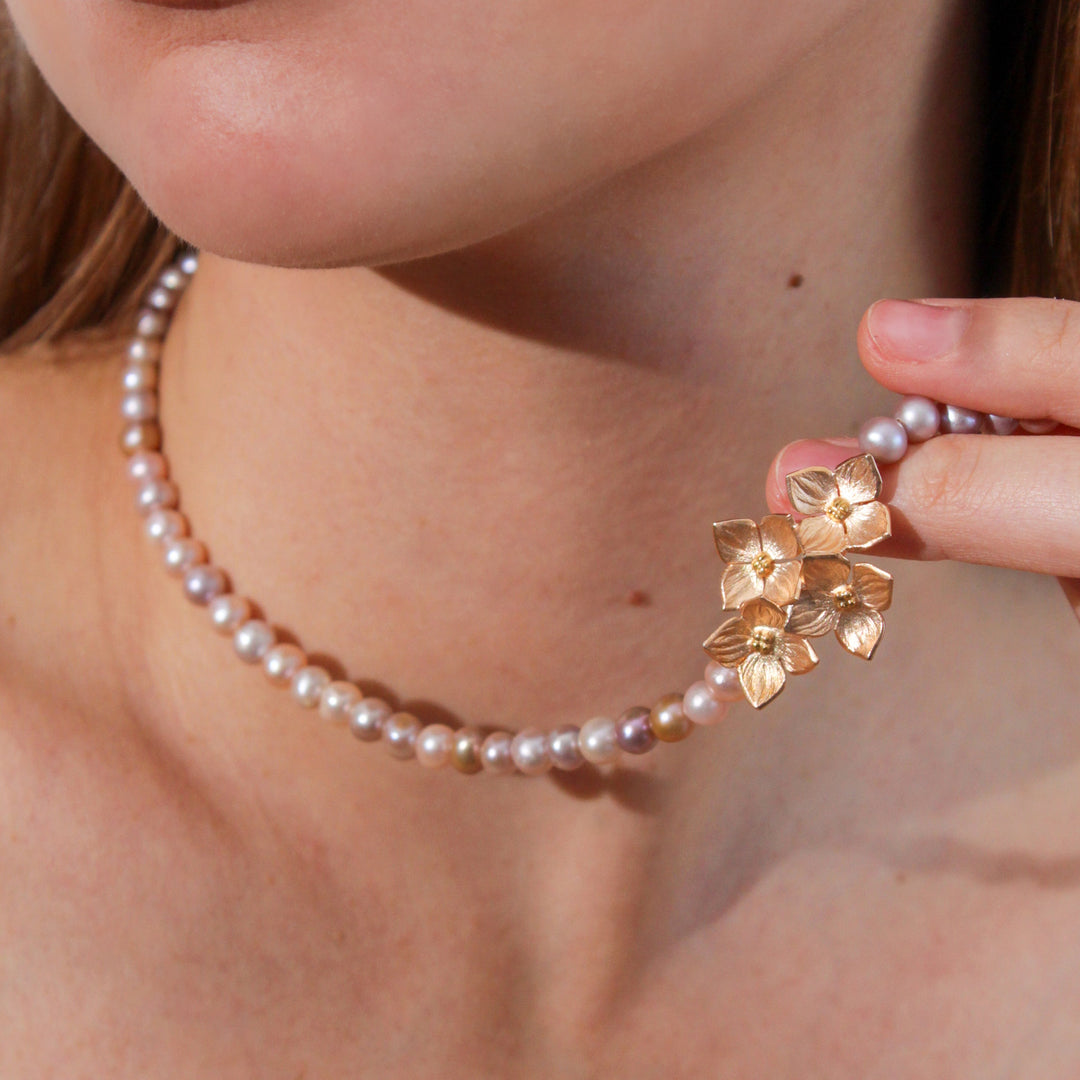 Hydrangeas Pearl Necklace