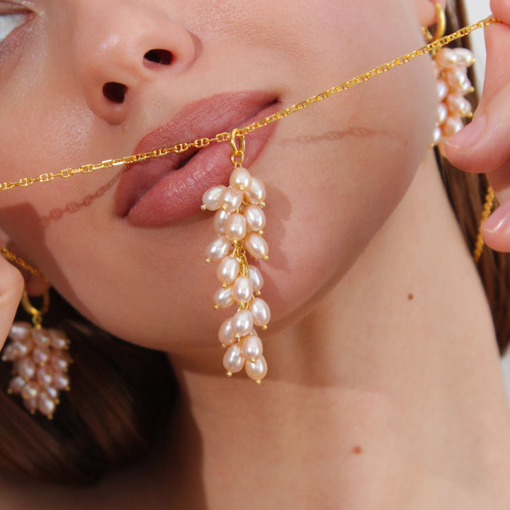 "Nacre Rose" Pearl Necklace