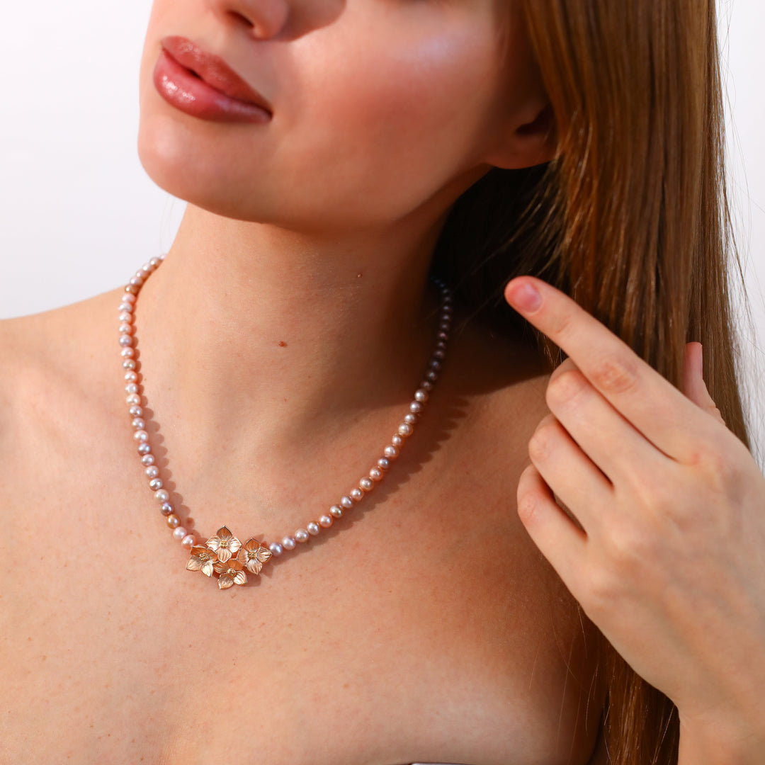 Hydrangeas Pearl Necklace