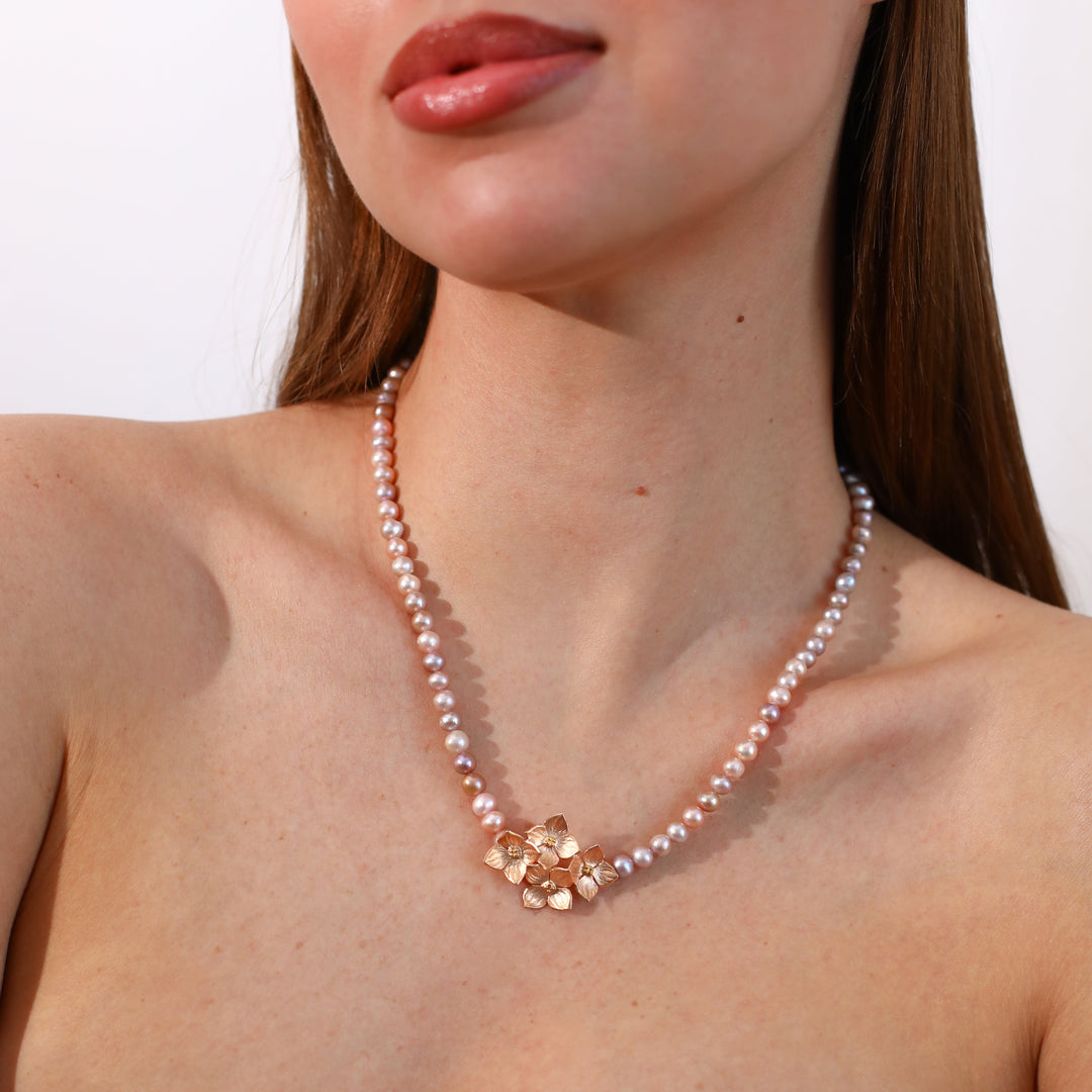 Hydrangeas Pearl Necklace