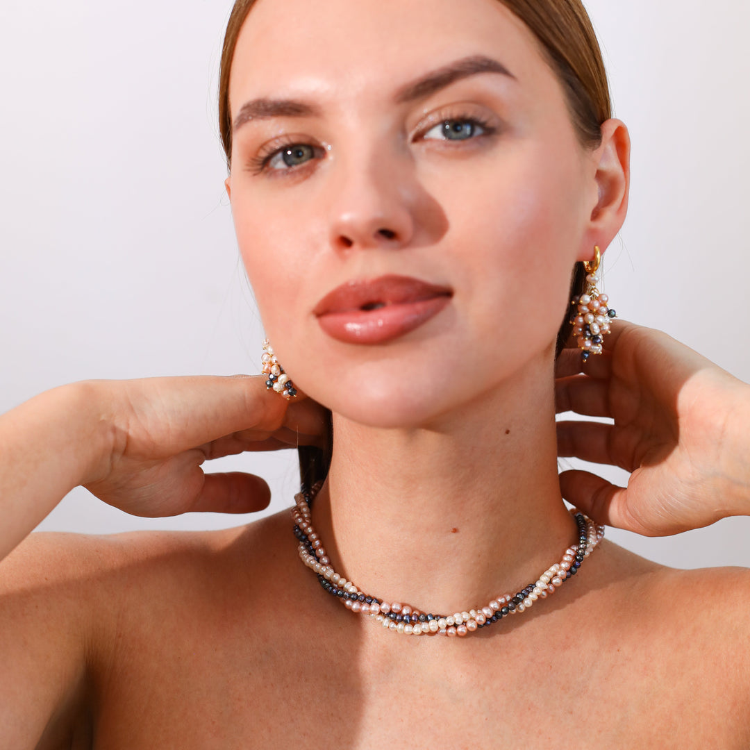 "Graces" Pearl Necklace