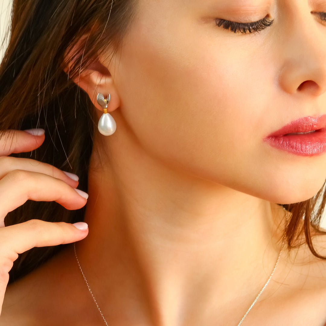 Snowdrop Earrings with Drop Pearl
