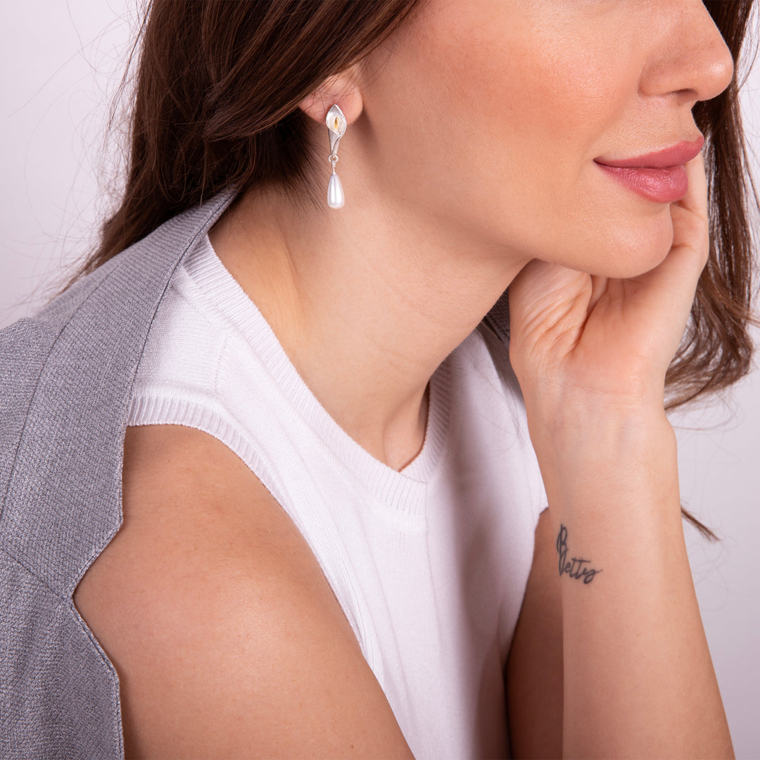 White Calla Earrings ith Drop Pearl