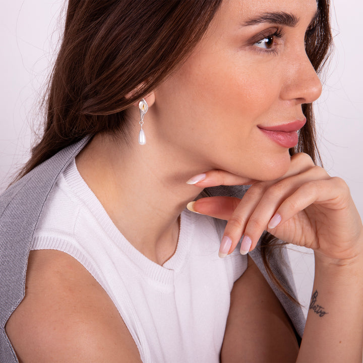 White Calla Earrings ith Drop Pearl