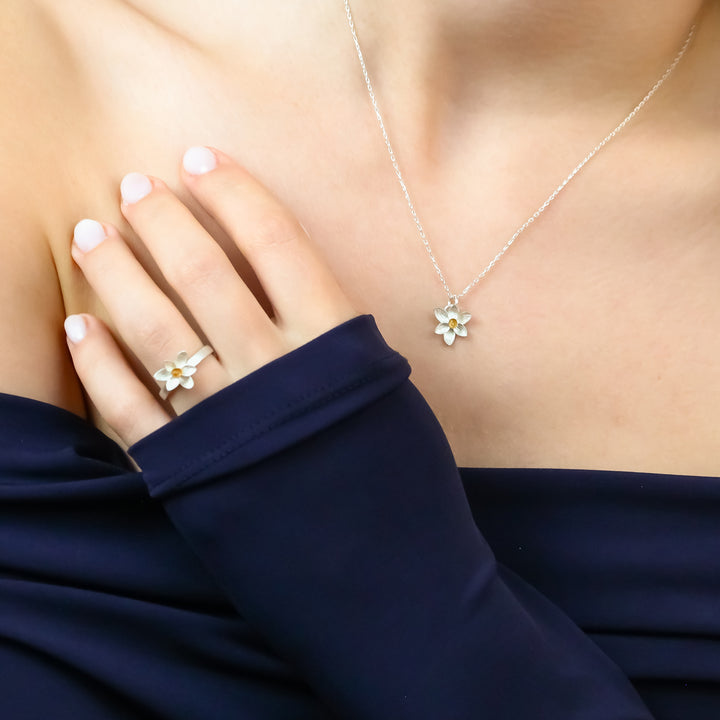 Mini Daffodil Necklace